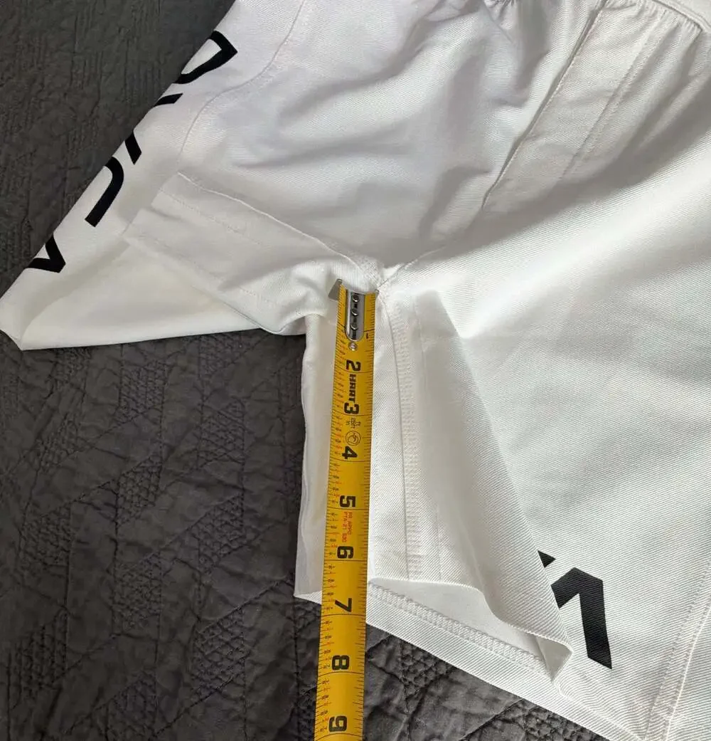 Men’s Large- RVCA Grappler 17” Fight Shorts AVYWS00173 White